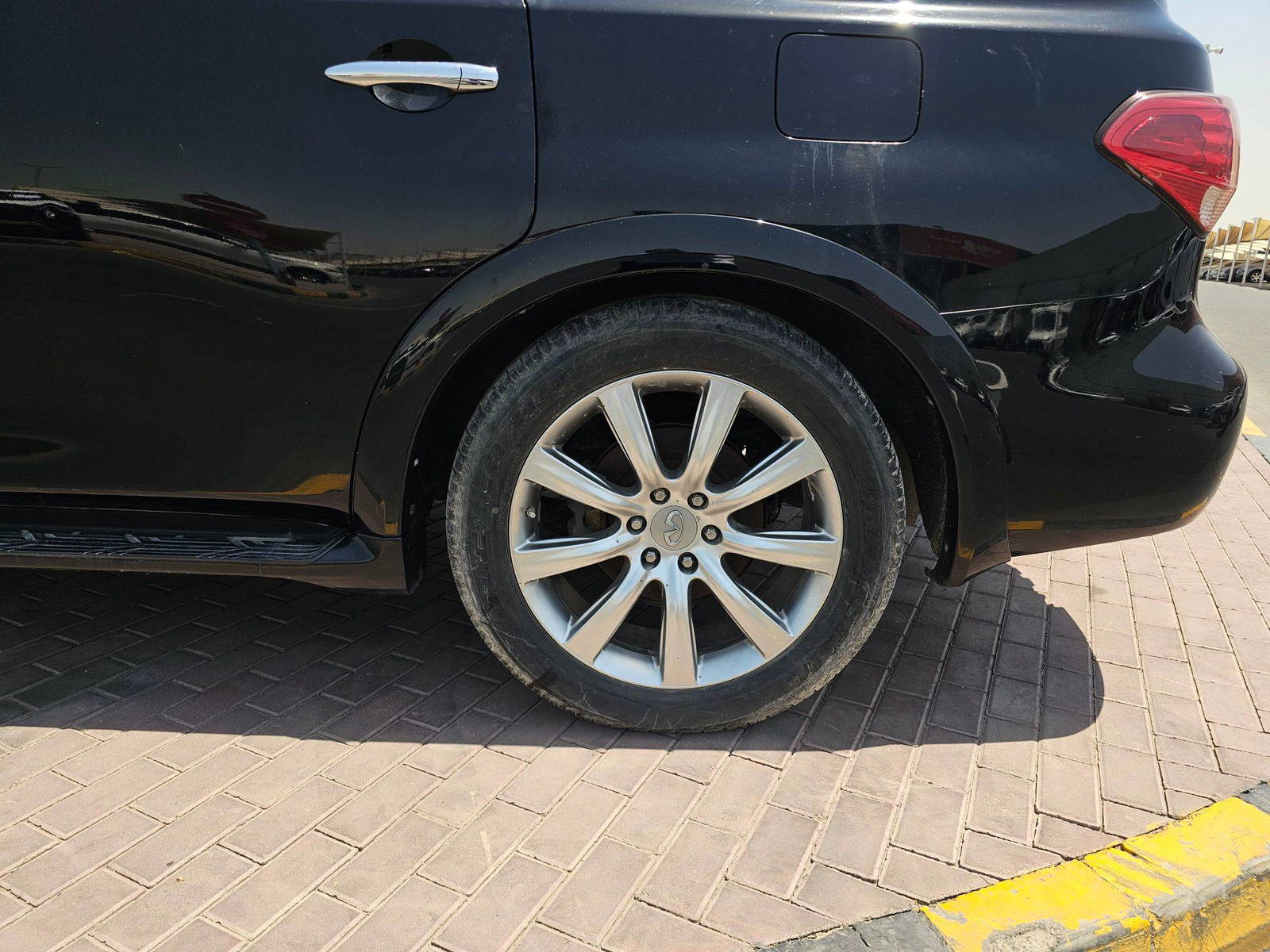 INFINITI QX80 2014 - Marhaba Auction Used Cars - Image 11