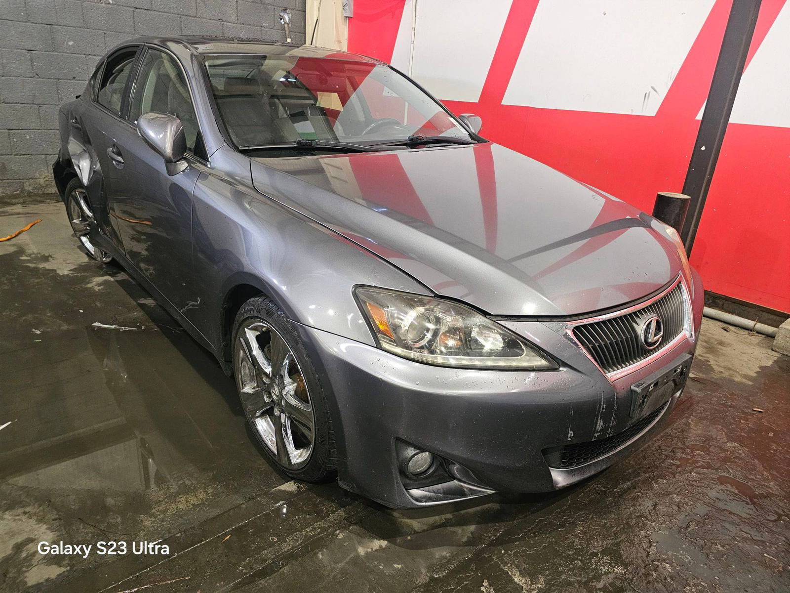 2012 LEXUS IS 250 — 173832 Miles — Lot 84203575 — Souq - Marhaba Auctions Used Cars - Image 4