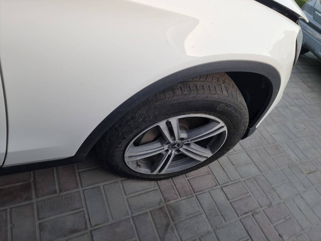 MERCEDES BENZ GLC-300 2020 - Marhaba Auction Used Cars - Image 9