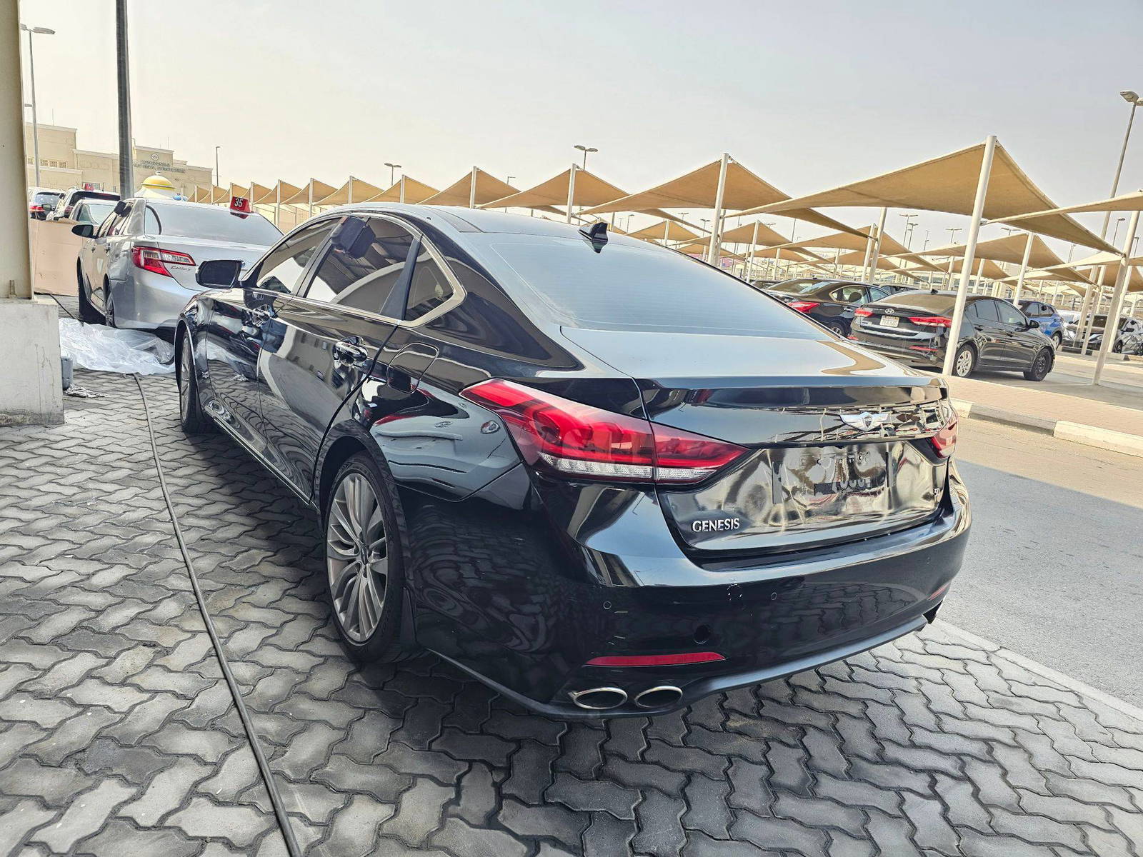 2015 HYUNDAI GENESIS — 237768 KM — Lot FU037566 — Souq - Marhaba Auctions Used Cars - Image 5
