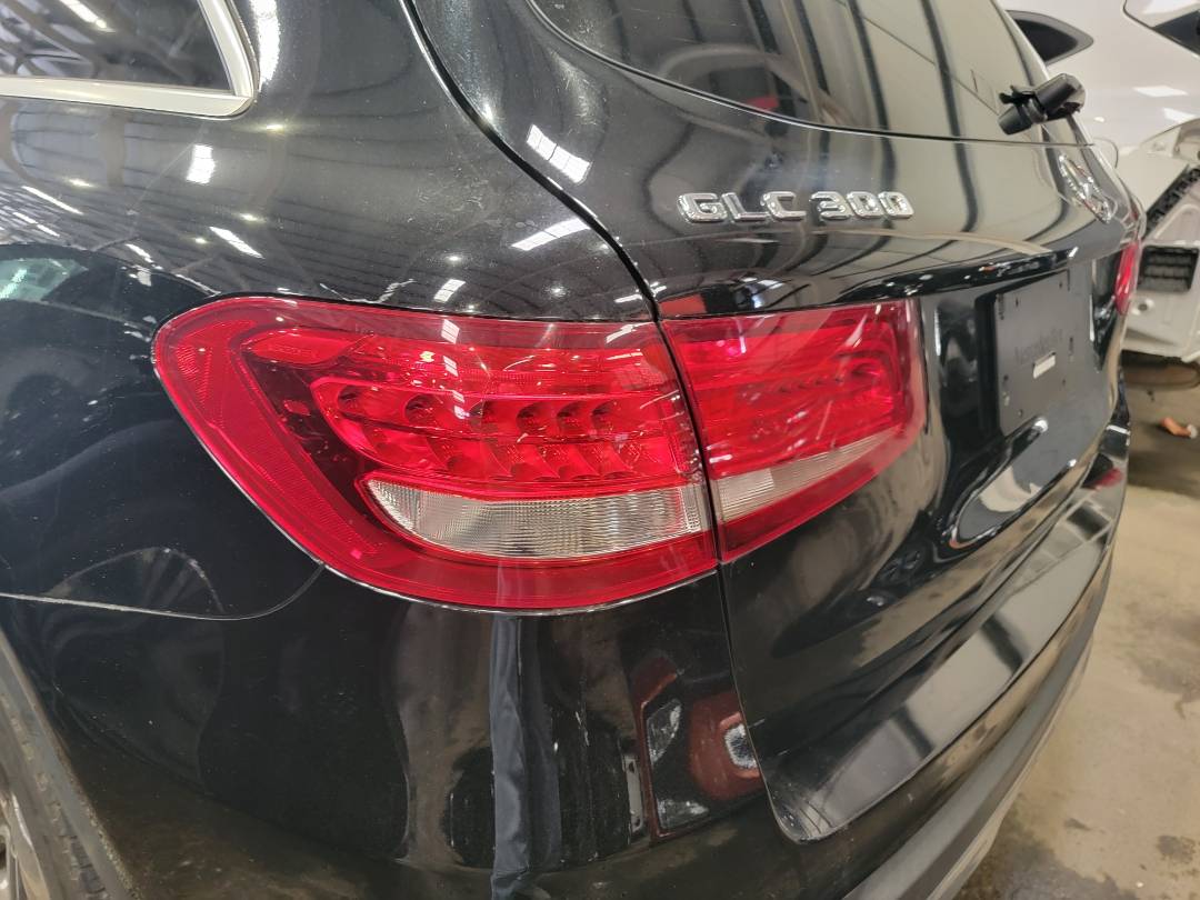2019 MERCEDES BENZ GLC-300 — 58092 Miles — Lot 40859004 — Main - Marhaba Auctions Used Cars - Image 10