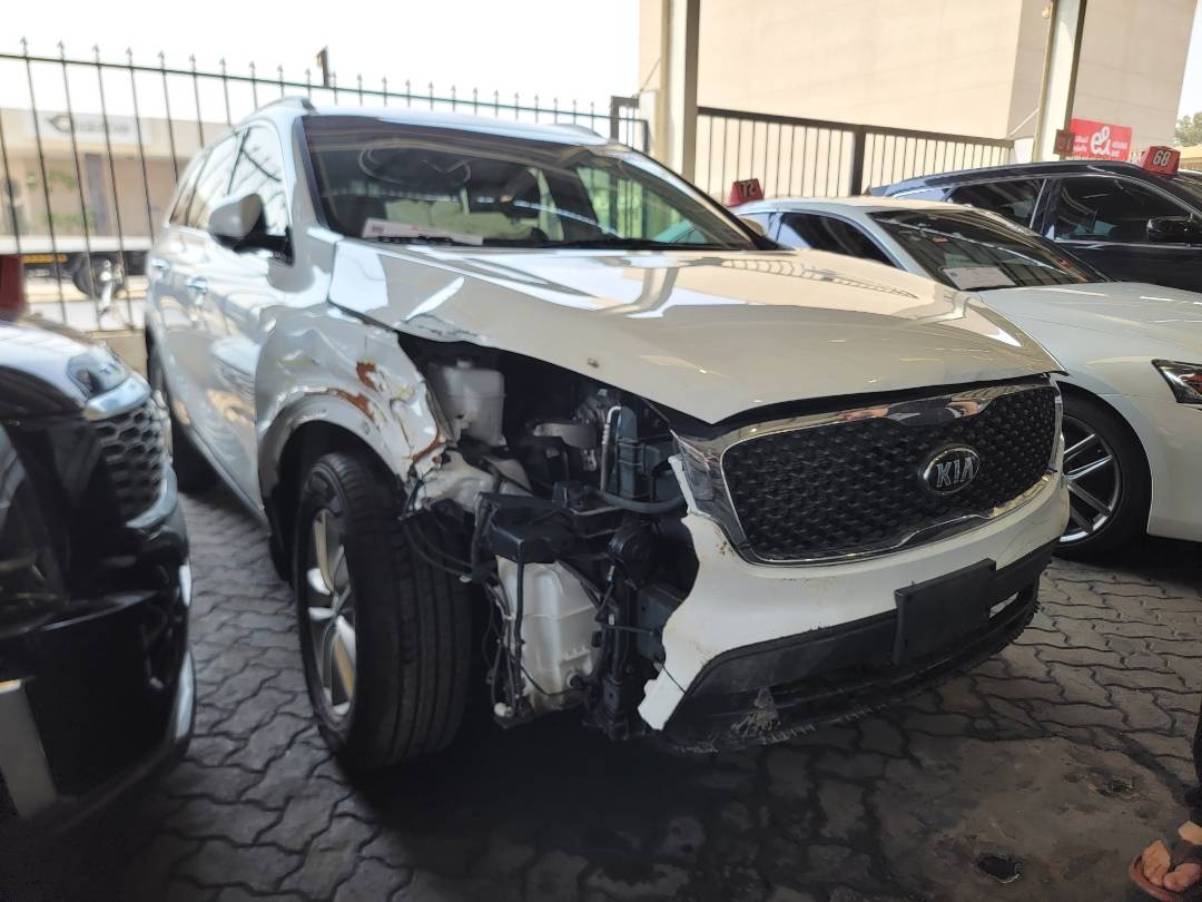 2017 KIA SORENTO — 127958 Miles — Lot G247390 — Main - Marhaba Auctions Used Cars - Image 4