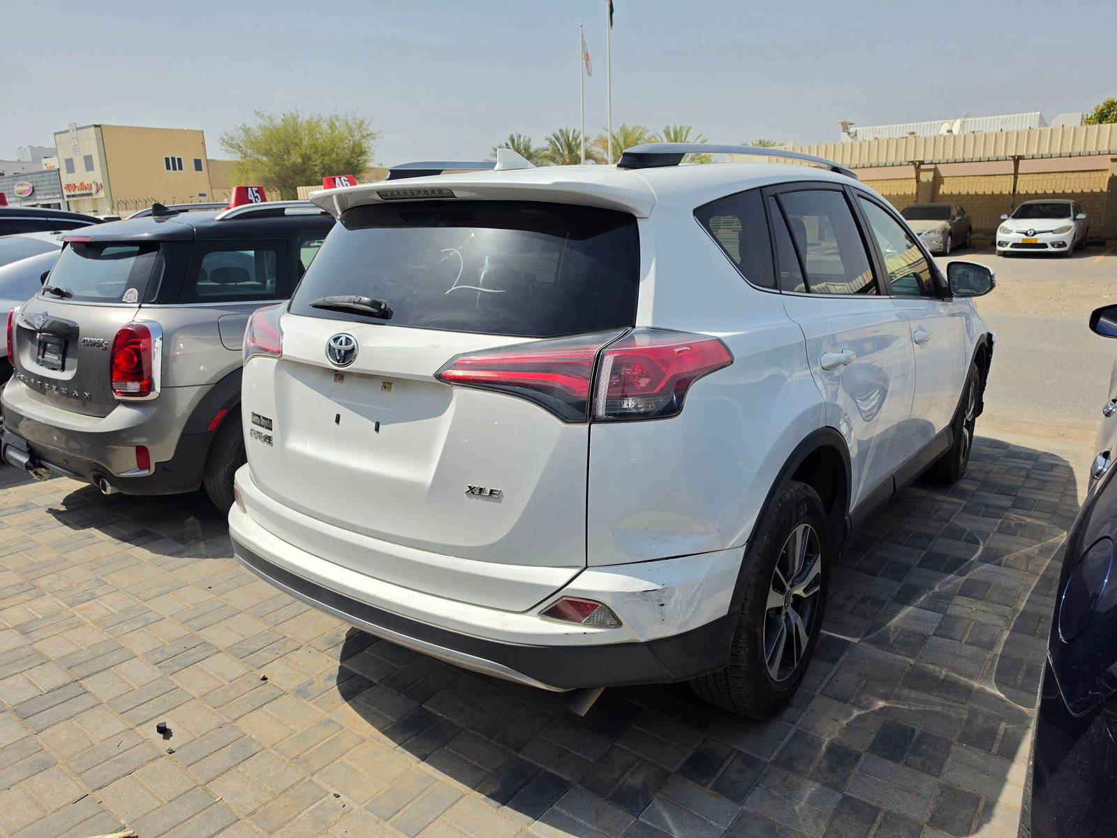 2018 TOYOTA RAV4 — 104666 Miles — Lot EV9JJ185078 - Marhaba Auctions Used Cars - Image 5