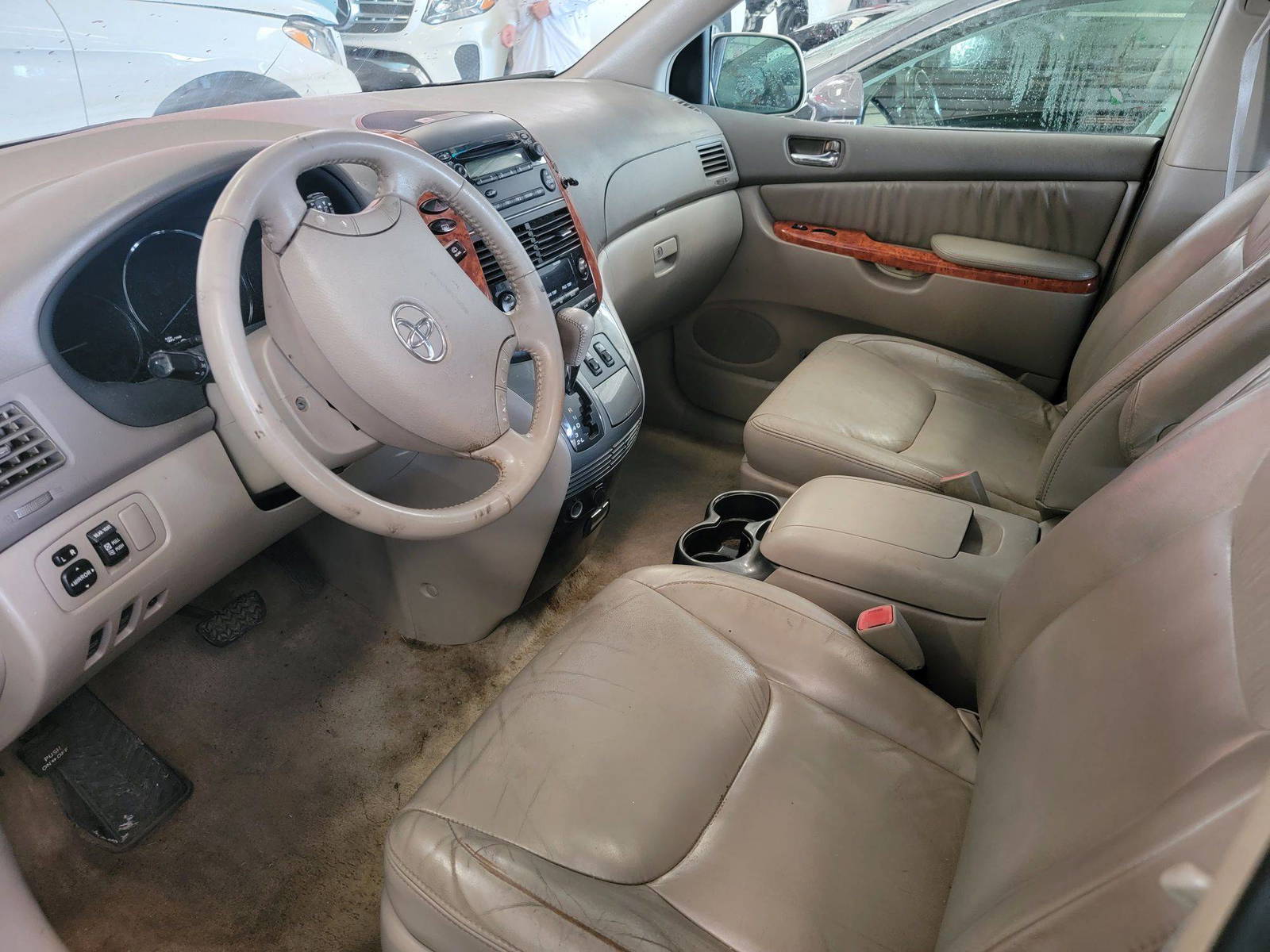 TOYOTA SIENNA 2009 - Marhaba Auction Used Cars - Image 8