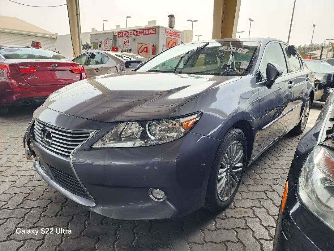2014 LEXUS ES 350 — 96163 Miles — Lot 103443 — Ind. 12 - Marhaba Auctions Used Cars - Image 3