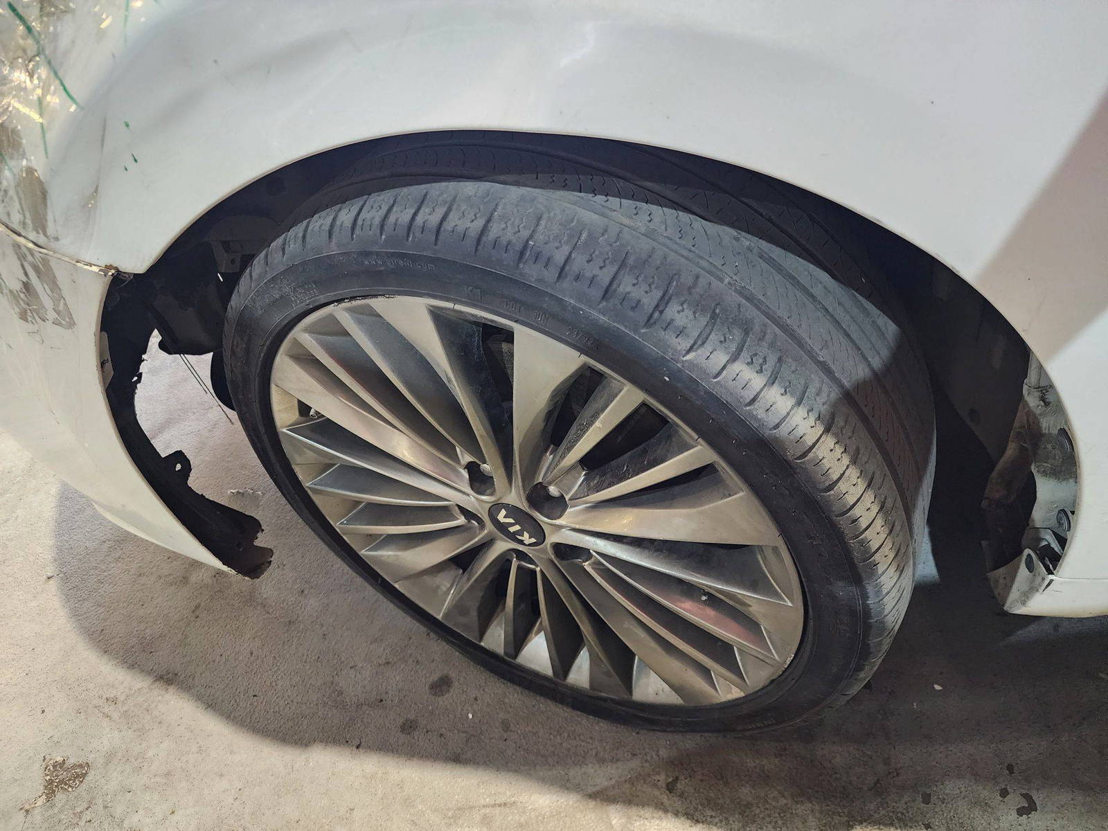 KIA CADENZA 2017 - Marhaba Auction Used Cars - Image 11