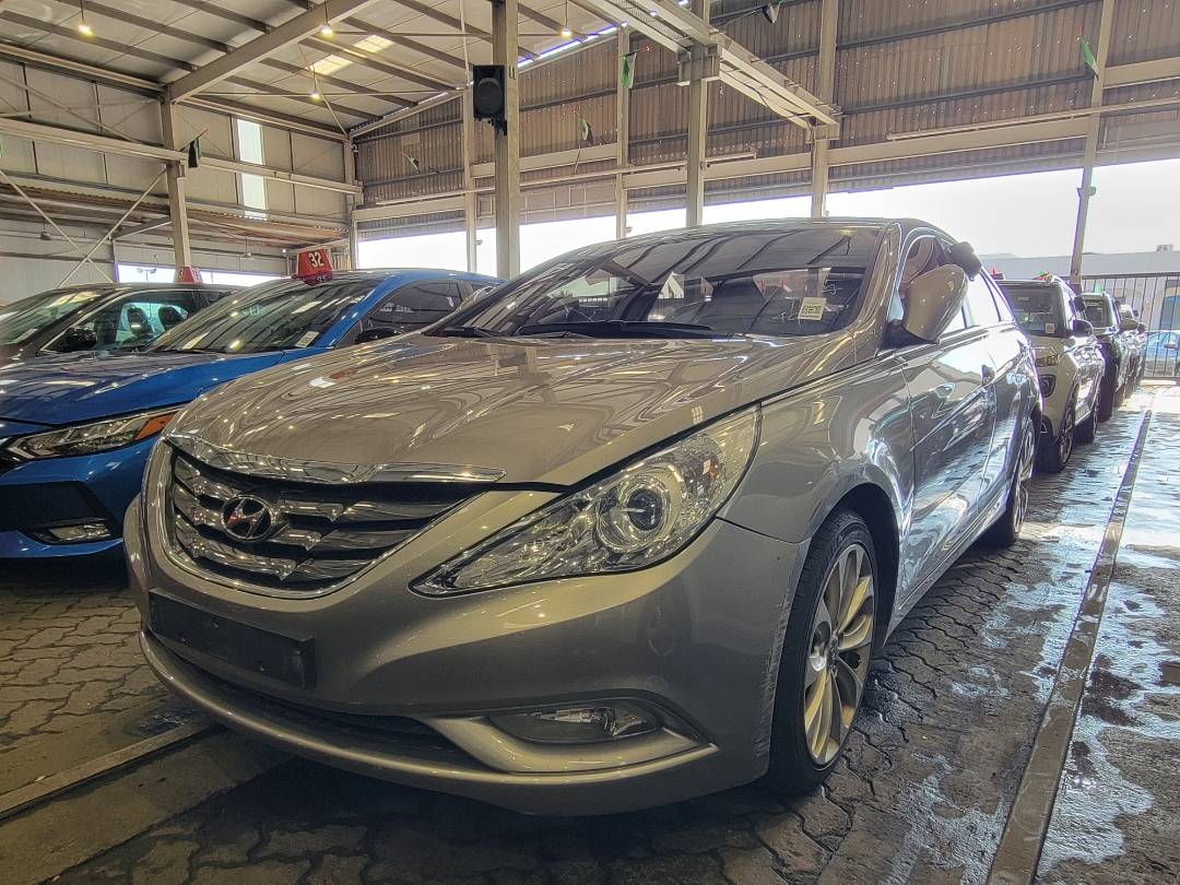 2010 HYUNDAI SONATA — 146883 KM — Lot A104792 — Main - Marhaba Auctions Used Cars - Image 5