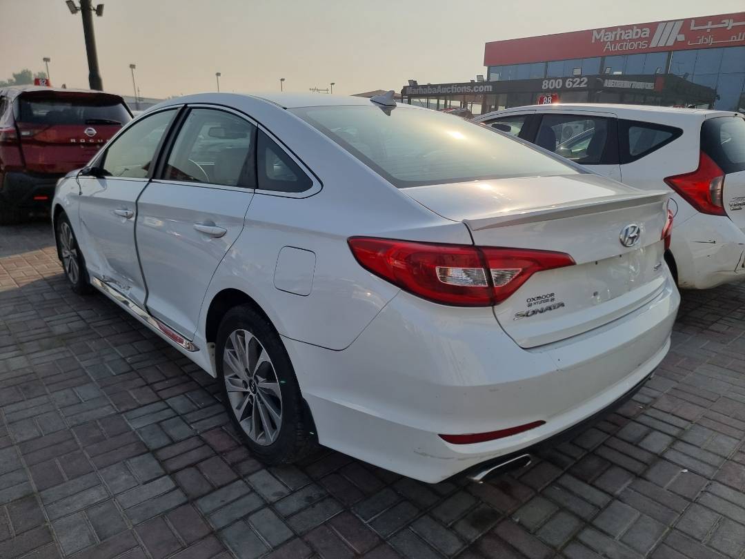 2015 HYUNDAI SONATA — 114804 Miles — Lot 125487 — Ind. 12 - Marhaba Auctions Used Cars - Image 4