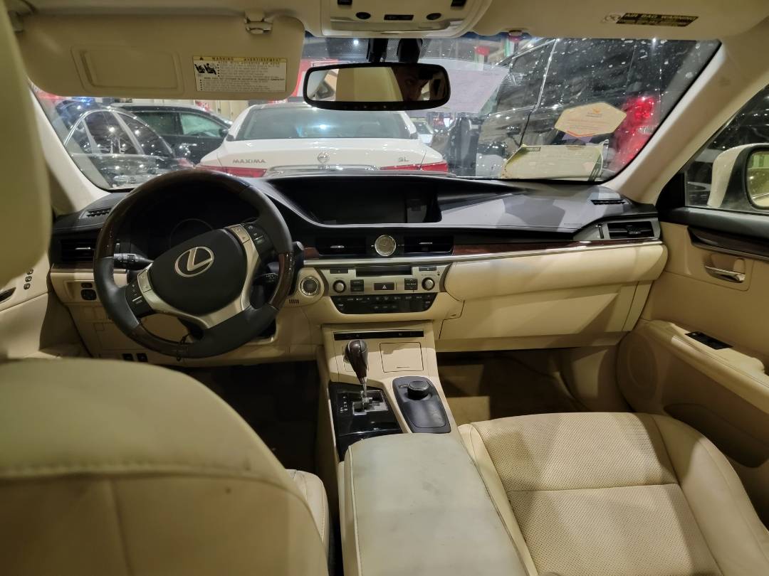 2015 LEXUS ES 350 — 126582 Miles — Lot 2157625 — Main - Marhaba Auctions Used Cars - Image 7