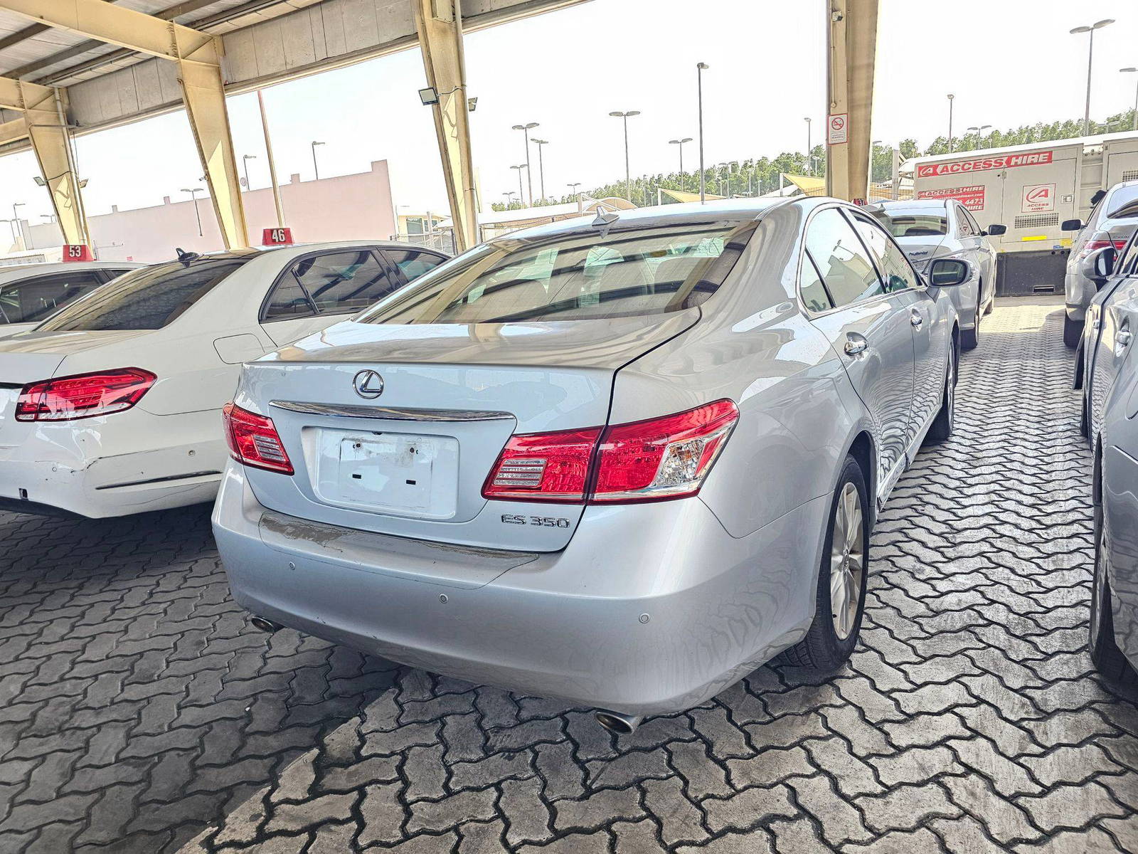 2012 LEXUS ES 350 — 146535 Miles — Lot C2485054 — Souq - Marhaba Auctions Used Cars - Image 3
