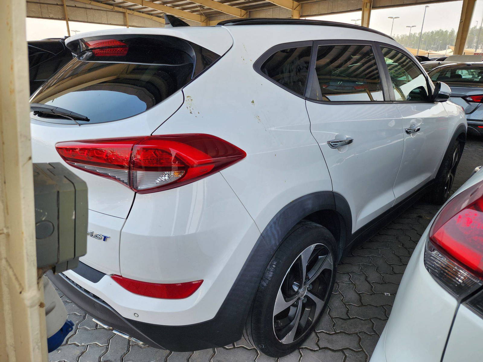 2016 HYUNDAI TUCSON — 107532 Miles — Lot 92005 — Souq - Marhaba Auctions Used Cars - Image 11
