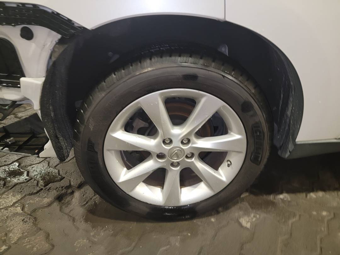 2010 LEXUS RX 350 — 137126 Miles — Lot AC065249 - Marhaba Auctions Used Cars - Image 4