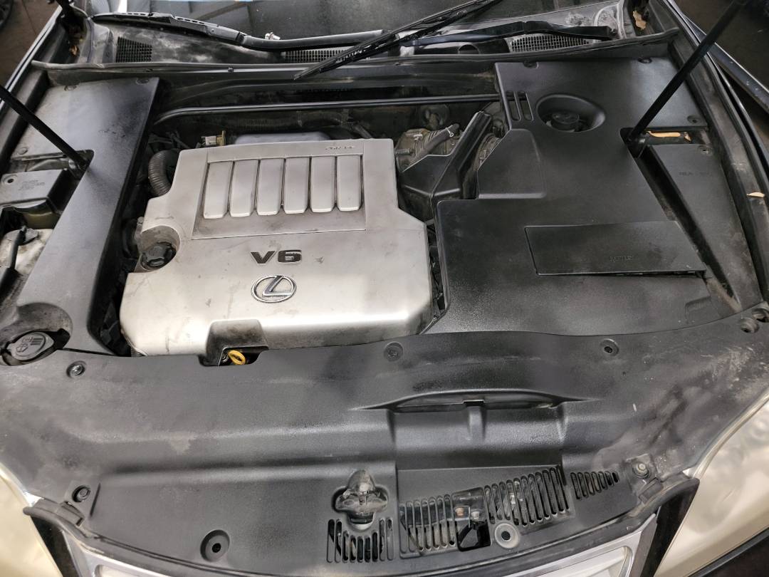 2011 LEXUS ES 350 — 233494 Miles — Lot 2420228 — Souq - Marhaba Auctions Used Cars - Image 12
