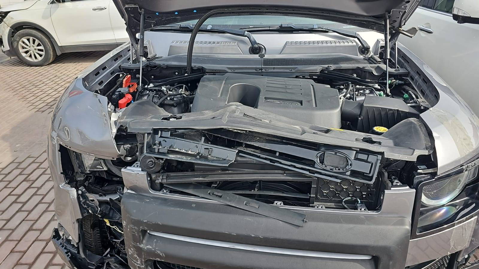 LAND ROVER DEFENDER 130 X DYNAMIC SE 2023 - Marhaba Auction Used Cars - Image 4