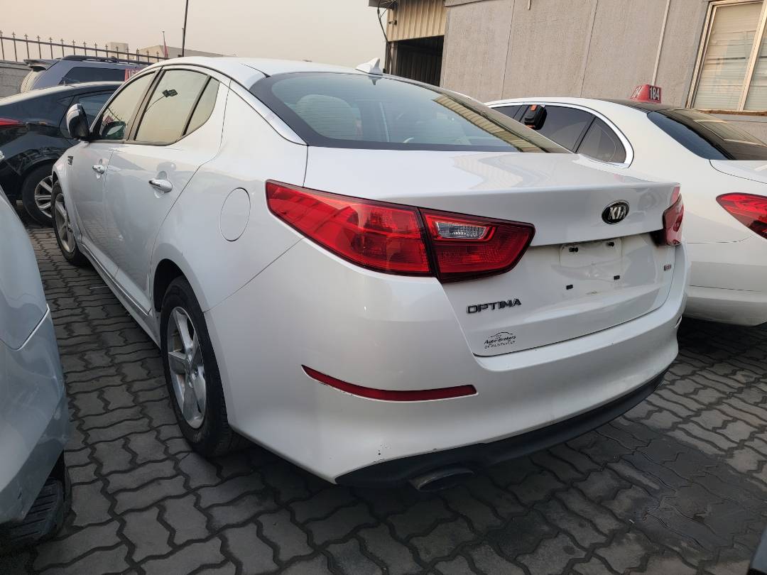 2015 KIA OPTIMA — 174044 Miles — Lot 5F5593112 — Main - Marhaba Auctions Used Cars - Image 4