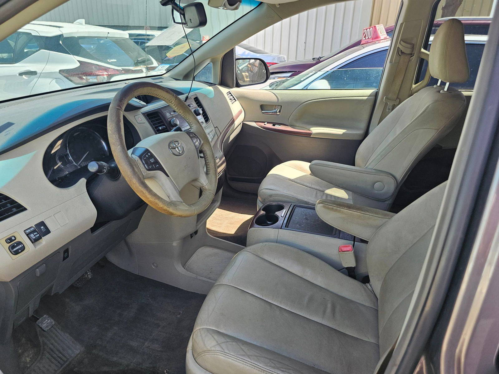 TOYOTA SIENNA 2012 - Marhaba Auction Used Cars - Image 8