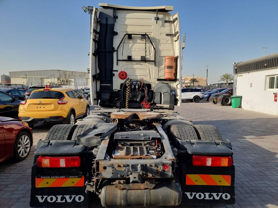 2014 VOLVO FH-Series — 726271 KM — Lot 692943 — Main - Marhaba Auctions Used Cars - Image 6