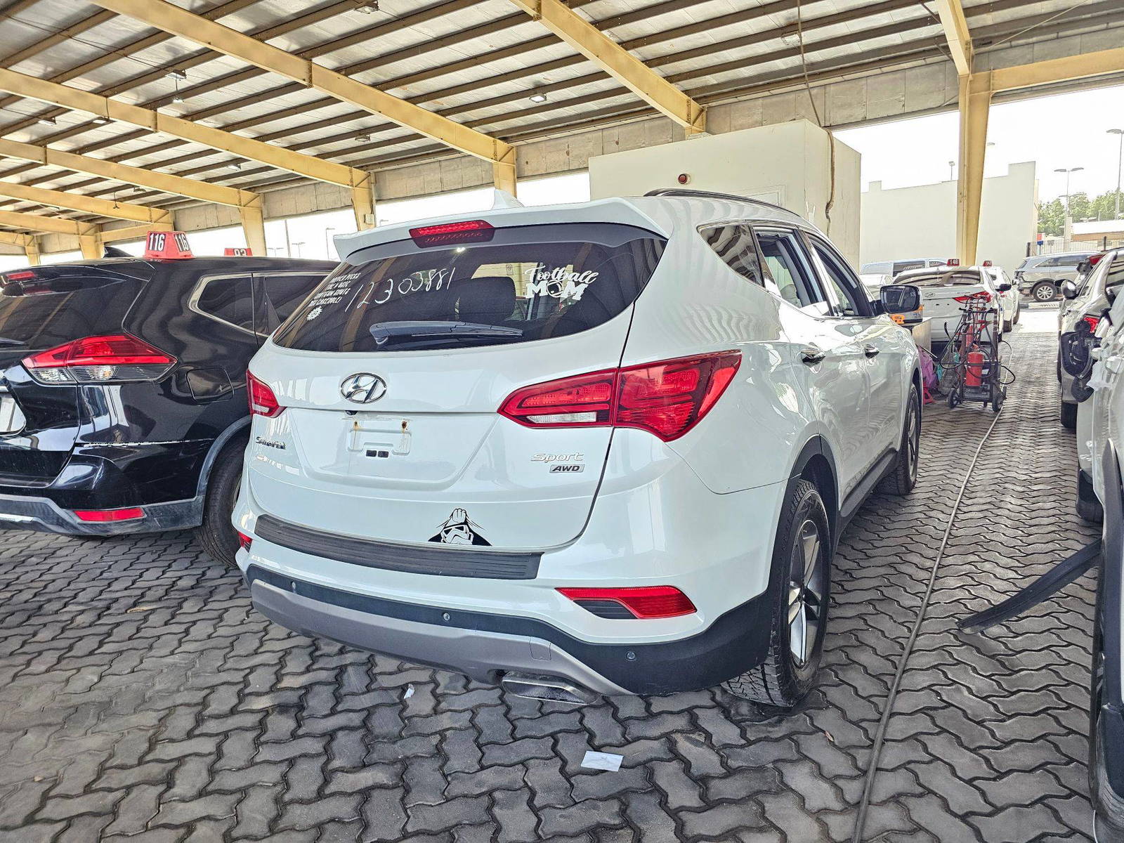 2017 HYUNDAI SANTA FE — 151122 KM — Lot 12303881 — Main - Marhaba Auctions Used Cars - Image 3