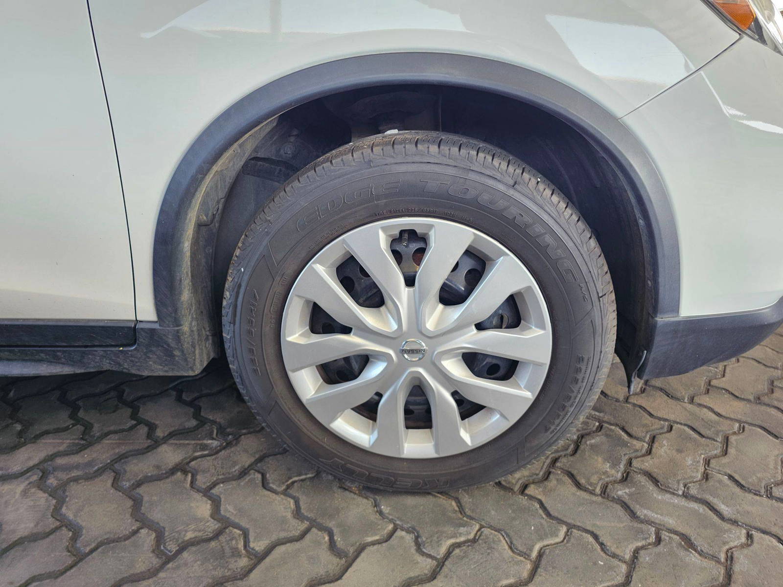 NISSAN ROGUE 2017 - Marhaba Auction Used Cars - Image 9