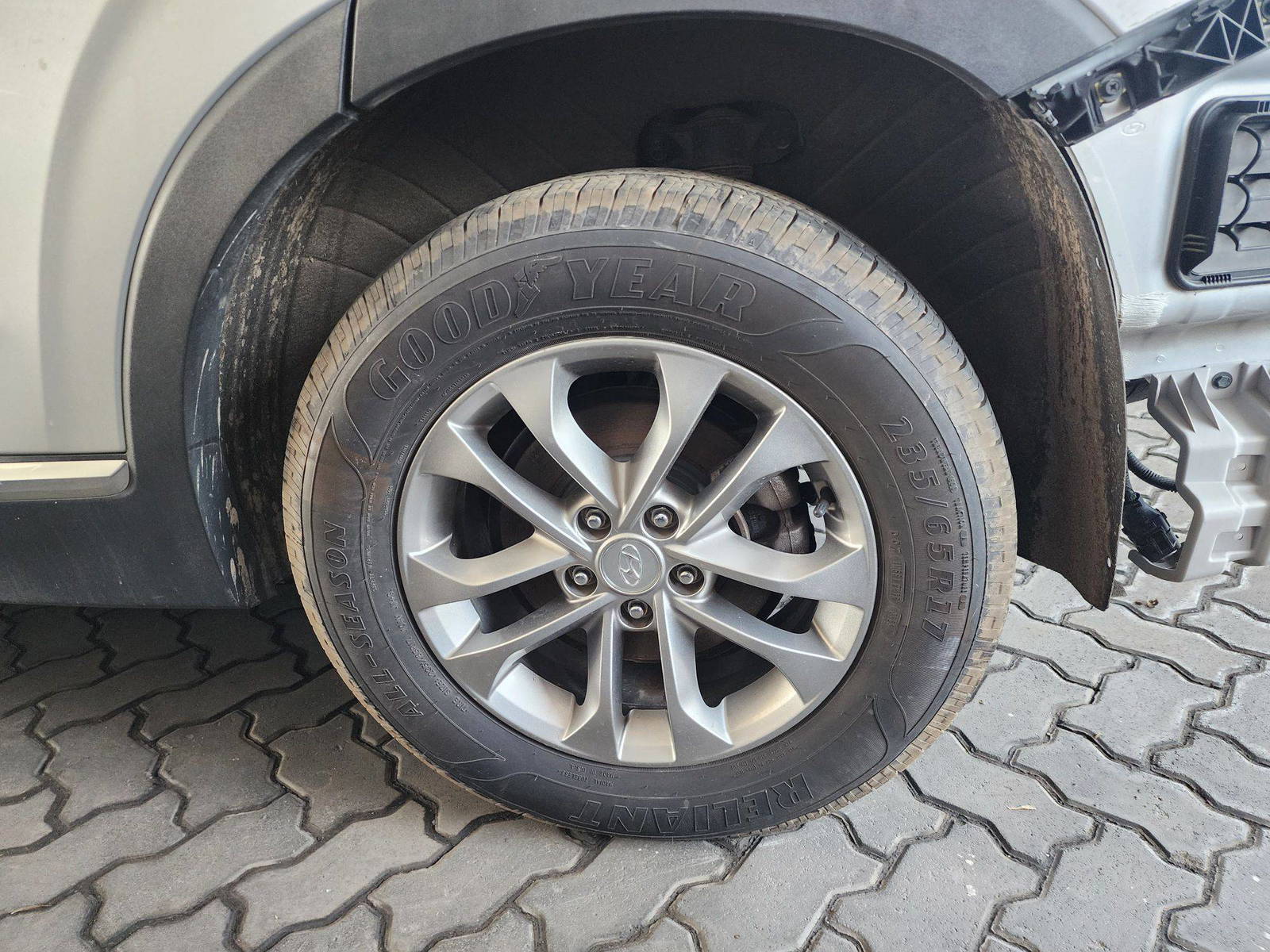 2019 HYUNDAI SANTA FE — 144505 Miles — Lot KH053606 — Souq - Marhaba Auctions Used Cars - Image 10