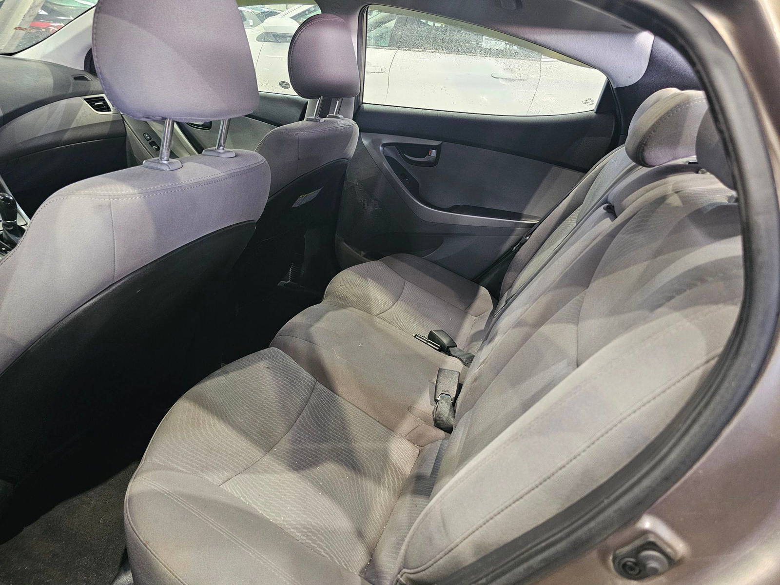 2015 HYUNDAI ELANTRA — 176982 KM — Lot EH533569 — Main - Marhaba Auctions Used Cars - Image 9