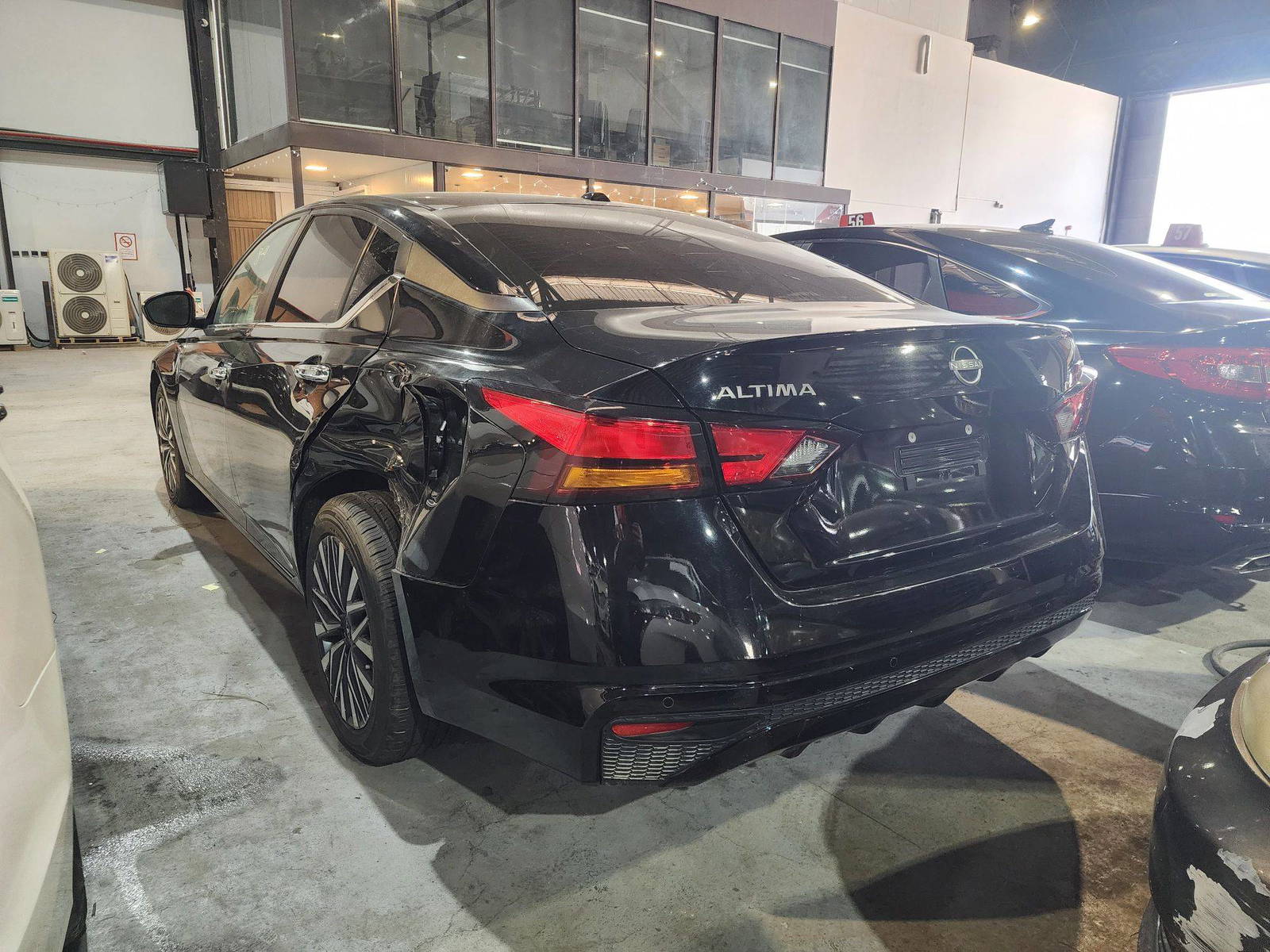 2023 NISSAN ALTIMA — 51960 Miles — Lot 67612425 — Souq - Marhaba Auctions Used Cars - Image 5