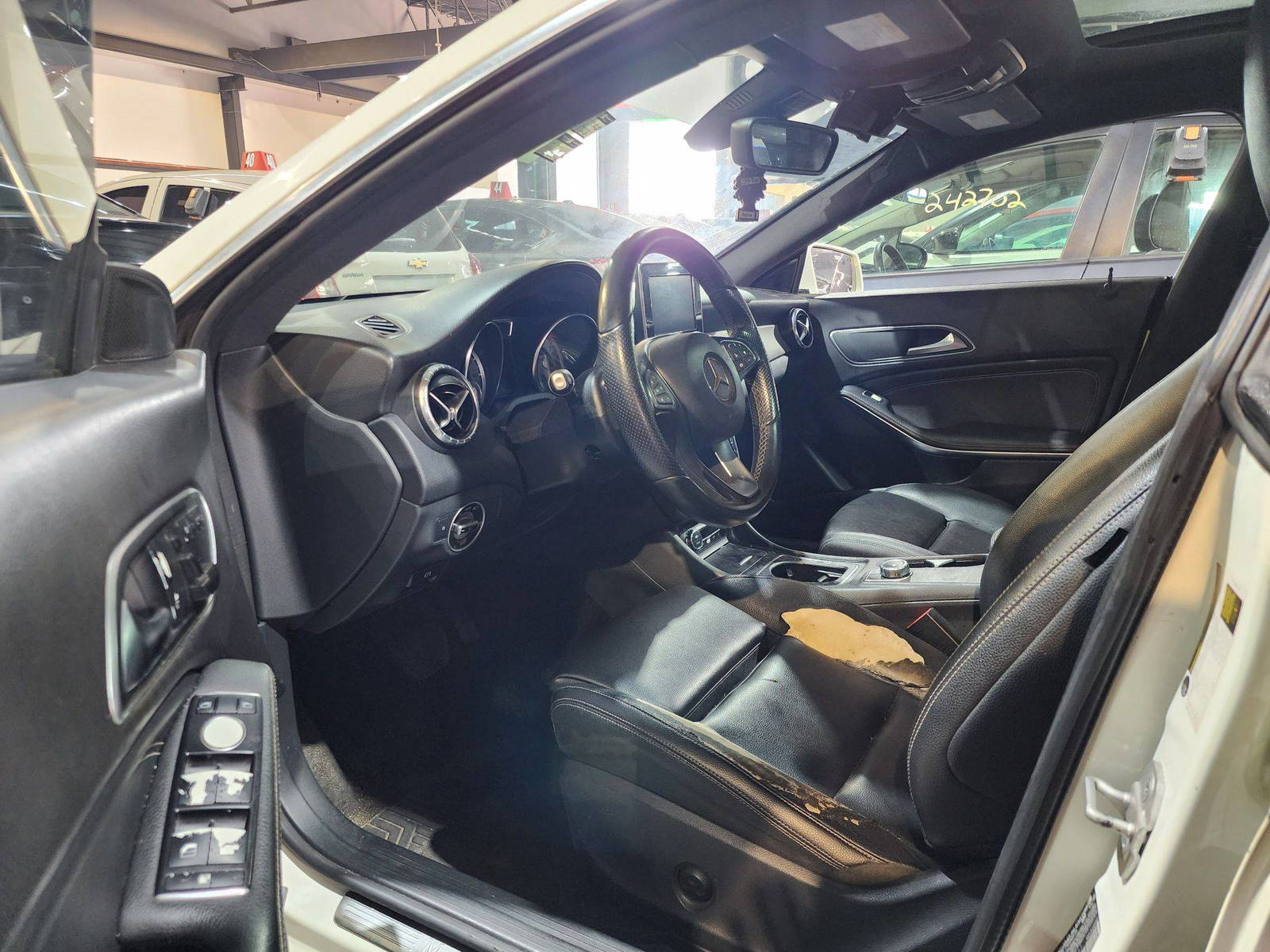 2016 MERCEDES BENZ CLA 250 — 157616 Miles — Lot 41224722 — Souq - Marhaba Auctions Used Cars - Image 9