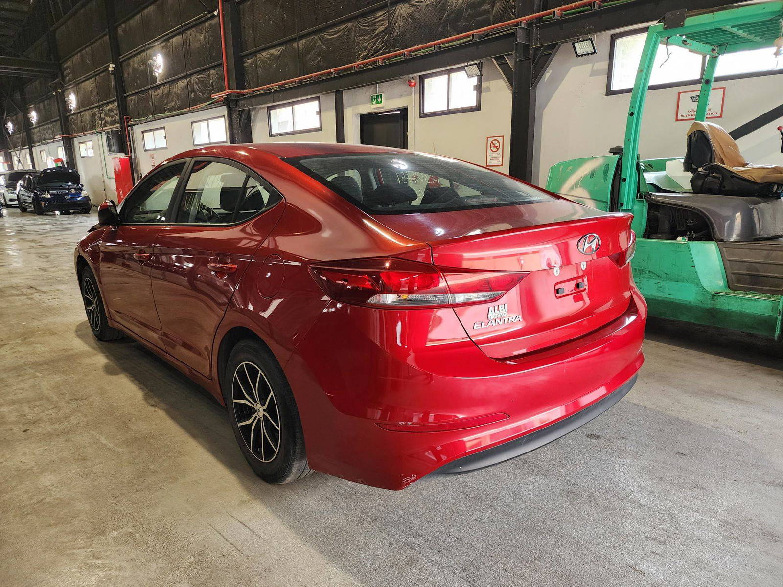 2017 HYUNDAI ELANTRA — 70507 KM — Lot 124089 — Al Quoz - Marhaba Auctions Used Cars - Image 4
