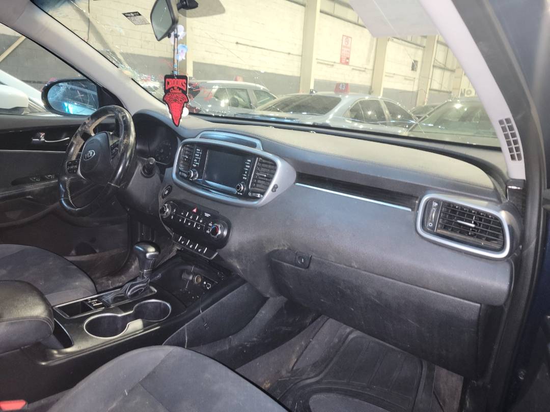 2019 KIA SORENTO — 169921 KM — Lot 35513 - Marhaba Auctions Used Cars - Image 4