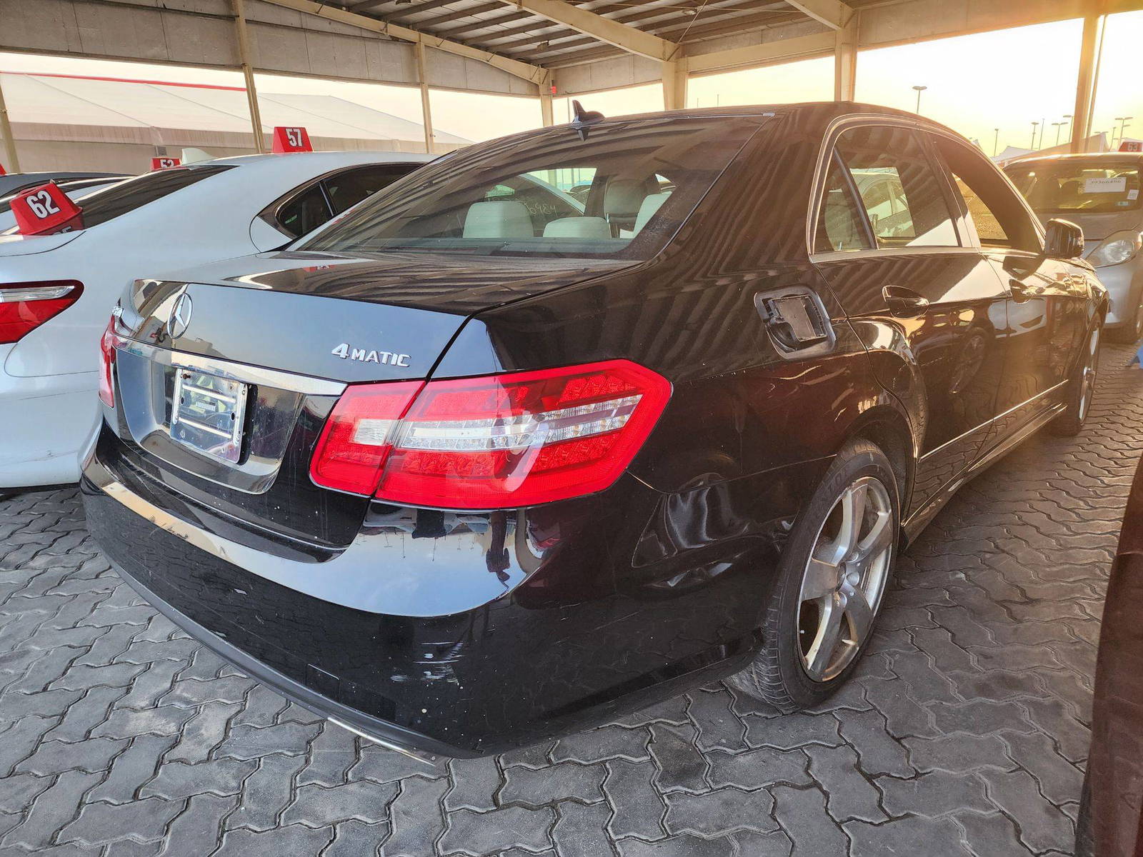 2010 MERCEDES BENZ E 350 — 181633 Miles — Lot 52928994 — Souq - Marhaba Auctions Used Cars - Image 3