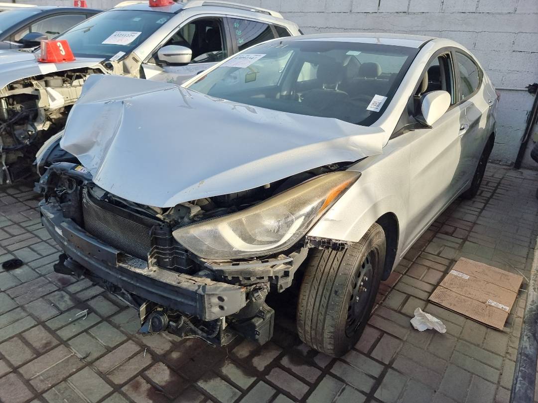 HYUNDAI ELANTRA 2016 - Marhaba Auction Used Cars - Image 4