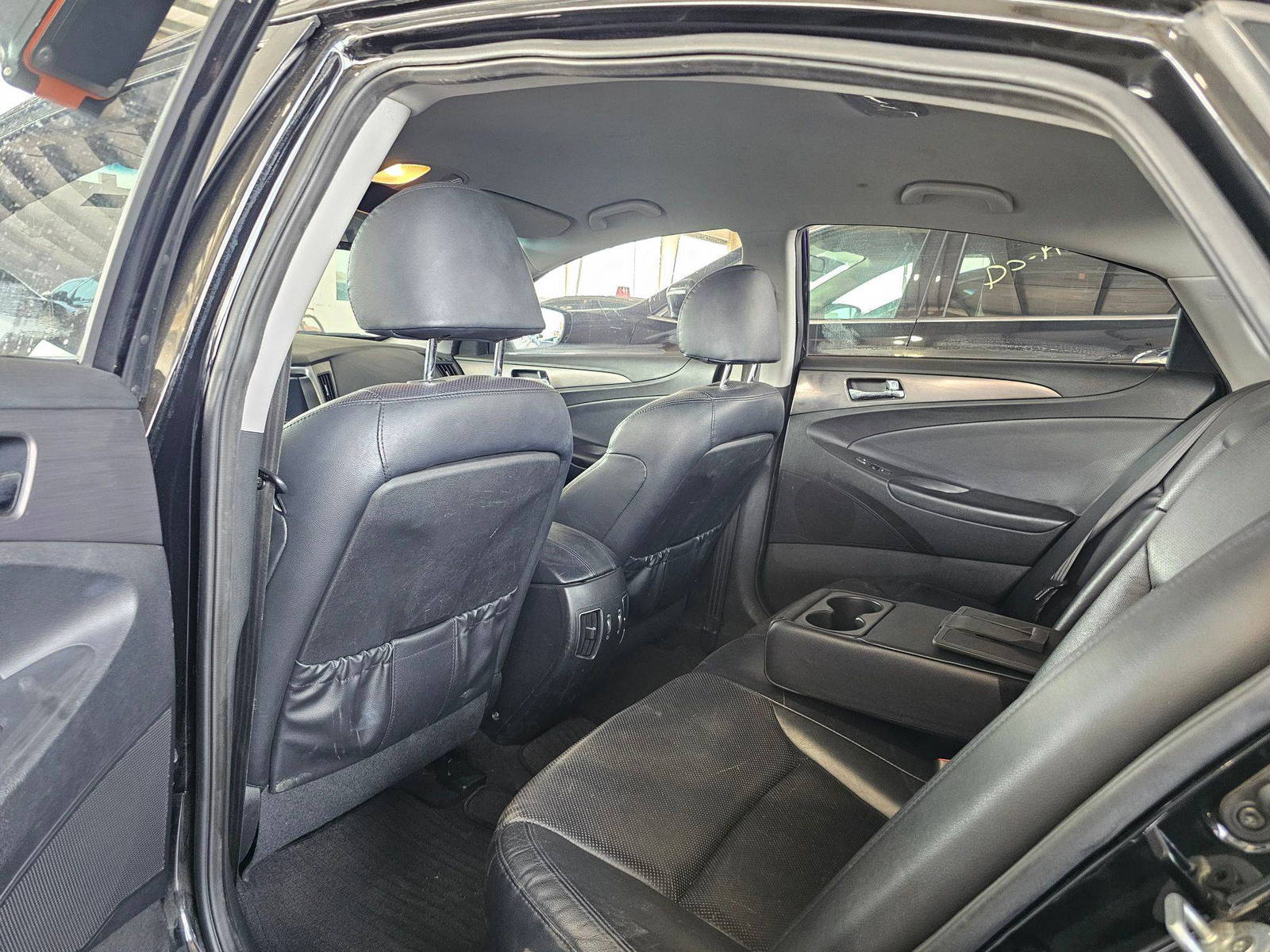 2014 HYUNDAI SONATA — 284499 KM — Lot 075887 — Ind. 12 - Marhaba Auctions Used Cars - Image 6