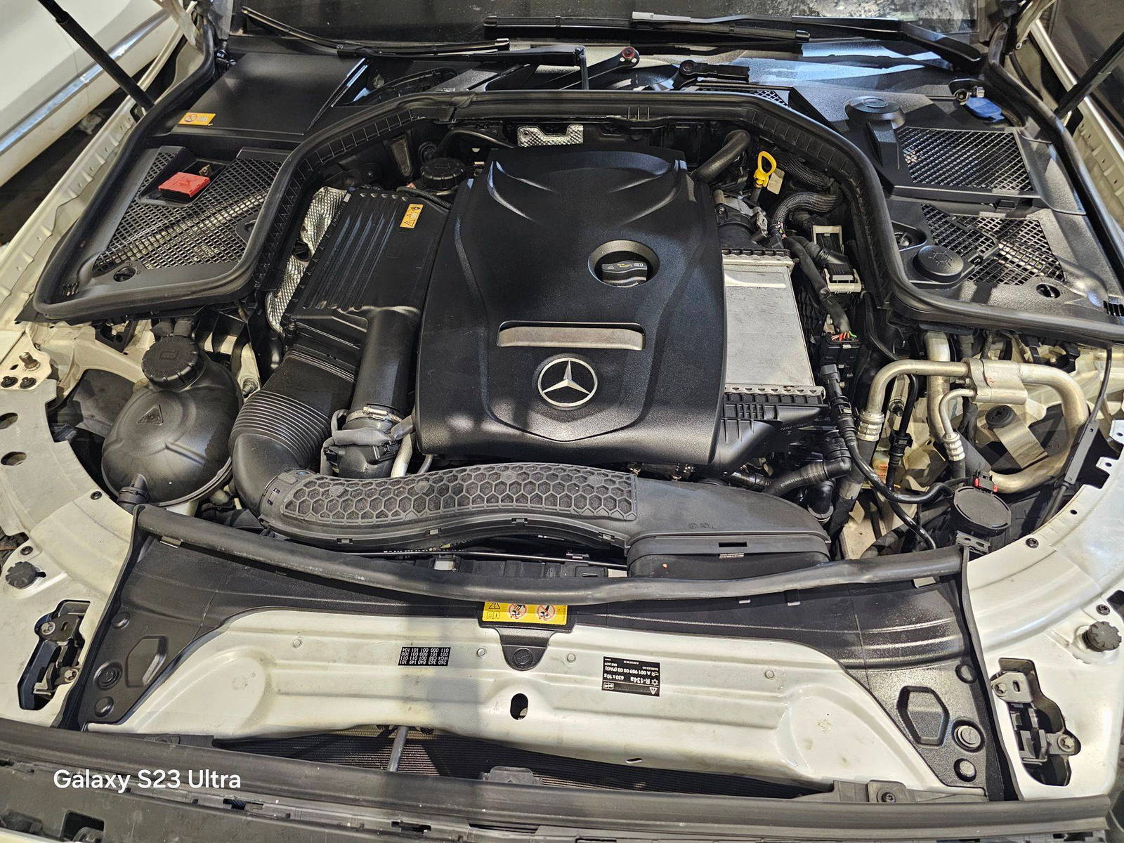 MERCEDES BENZ C300 2015 - Marhaba Auction Used Cars - Image 11