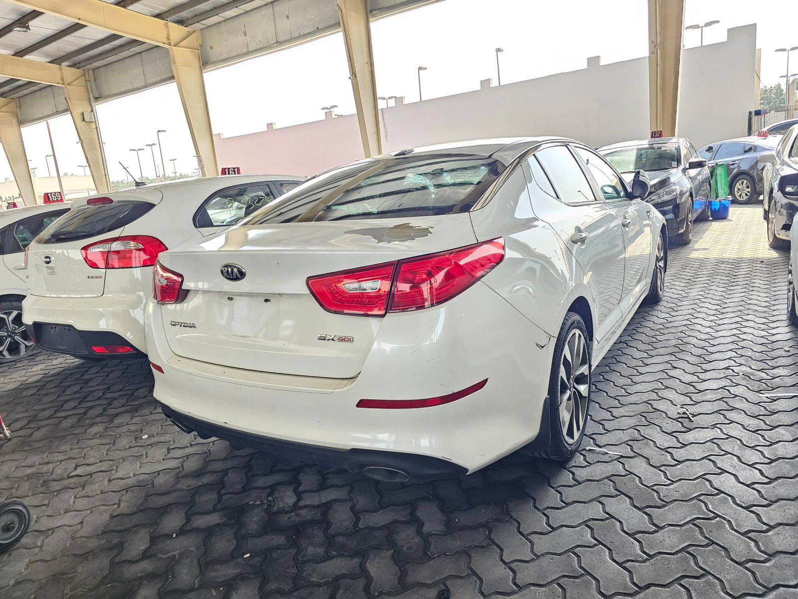 2015 KIA OPTIMA — 162359 Miles — Lot 75FG361688 — Souq - Marhaba Auctions Used Cars - Image 4