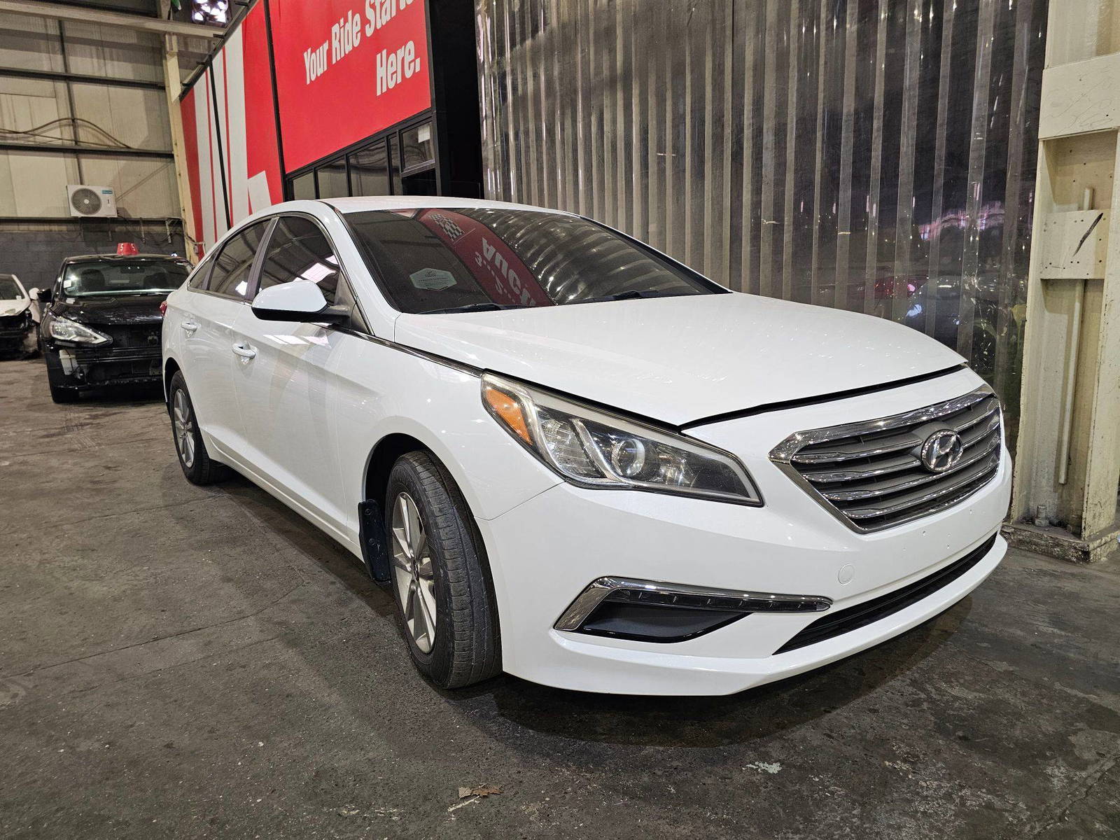 HYUNDAI SONATA 2015 - Marhaba Auction Used Cars - Image 4