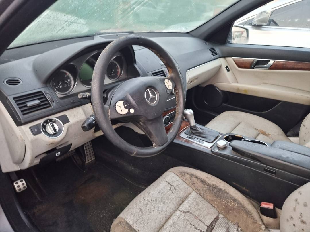 2011 MERCEDES BENZ C300 — 142927 Miles — Lot R157415 — Ind. 12 - Marhaba Auctions Used Cars - Image 7