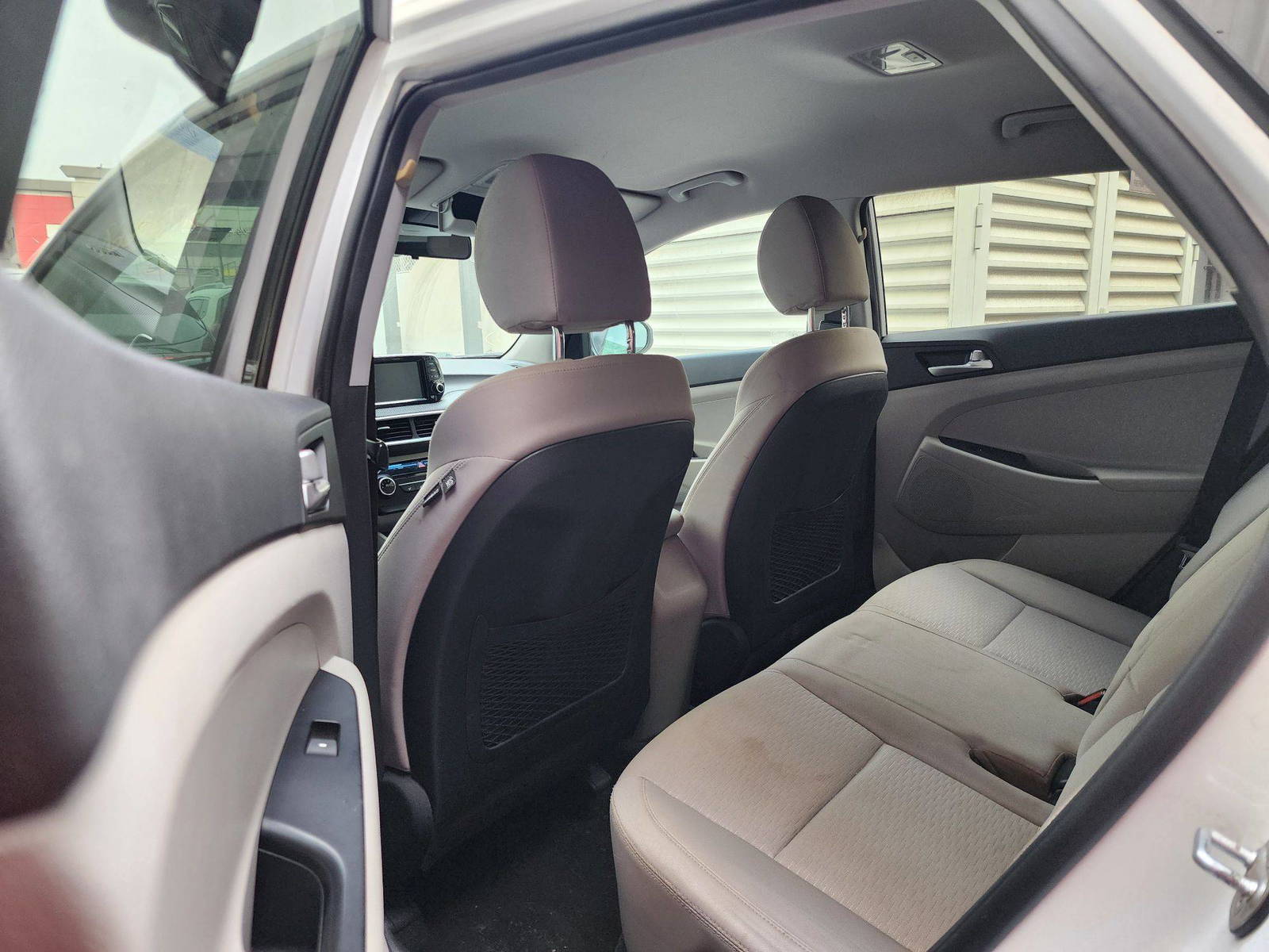 2019 HYUNDAI TUCSON — 71072 Miles — Lot 88881 — Al Quoz - Marhaba Auctions Used Cars - Image 6