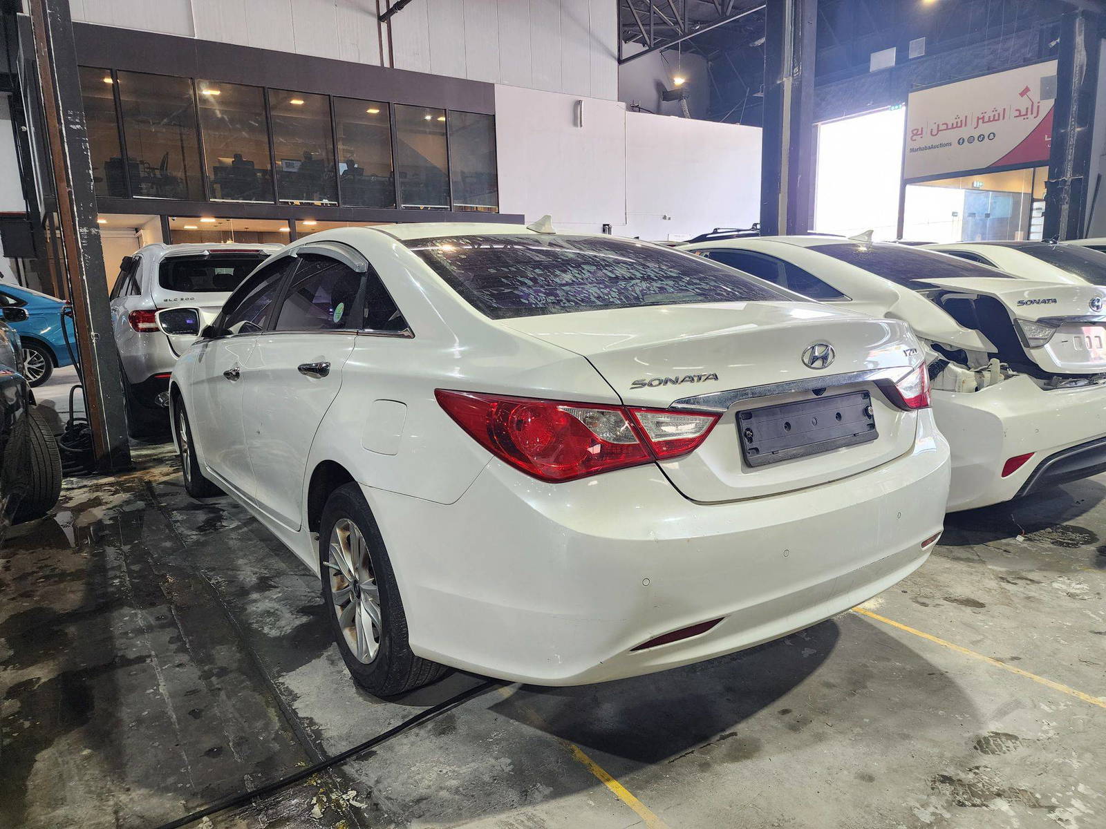 2012 HYUNDAI SONATA — 164230 KM — Lot 215487 — Al Quoz - Marhaba Auctions Used Cars - Image 6