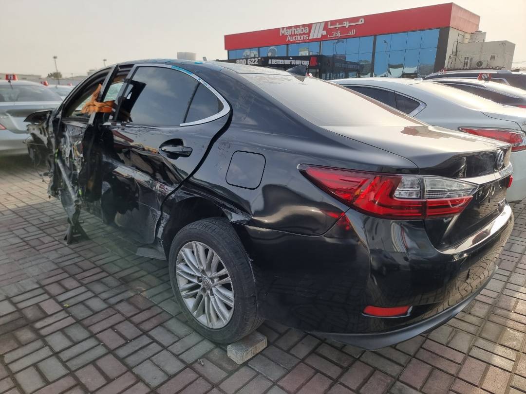 2016 LEXUS ES 350 — Lot 125487 — Ind. 12 - Marhaba Auctions Used Cars - Image 4
