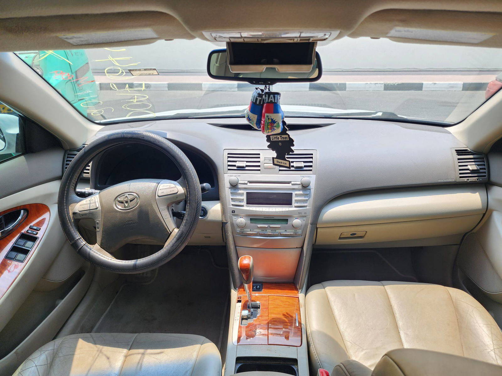 2011 TOYOTA CAMRY — 208507 KM — Lot 3057 — Souq - Marhaba Auctions Used Cars - Image 7