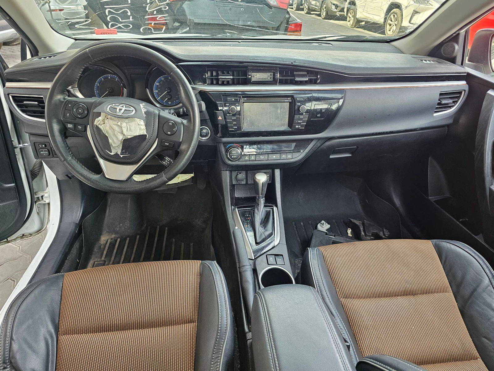 2015 TOYOTA COROLLA — 137428 Miles — Lot P185317 — Souq - Marhaba Auctions Used Cars - Image 7