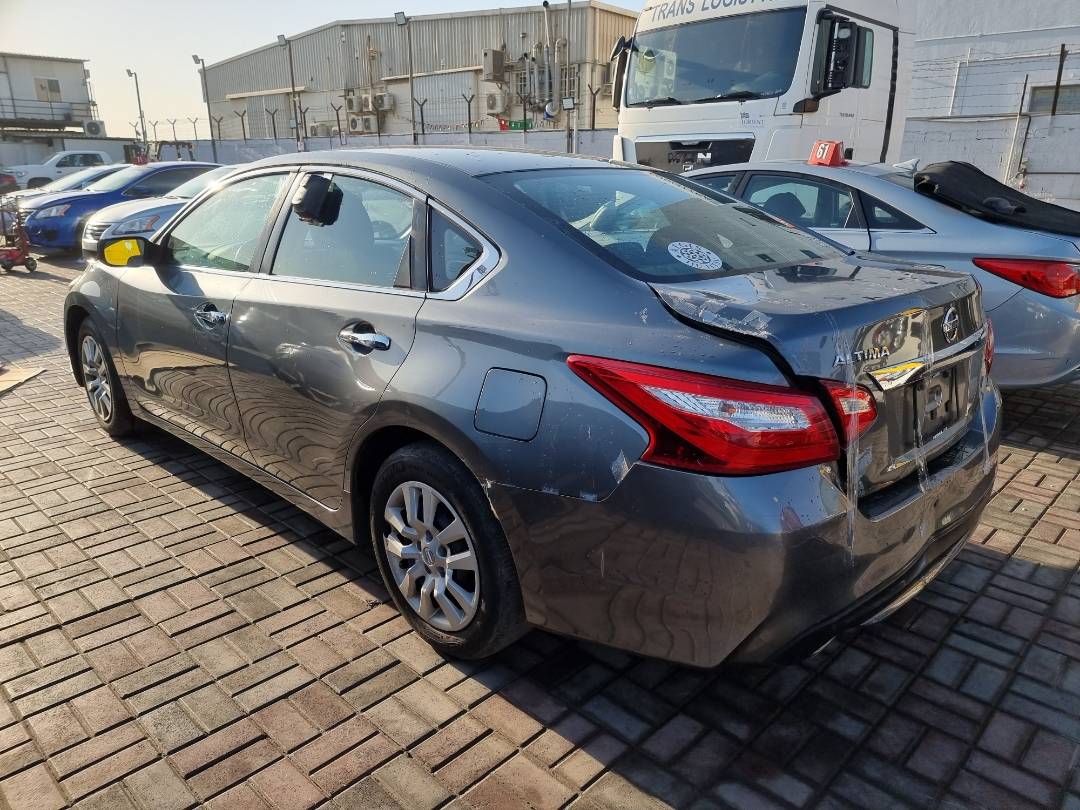 2016 NISSAN ALTIMA — 11866 Miles — Lot 70702874 — Ind. 12 - Marhaba Auctions Used Cars - Image 4