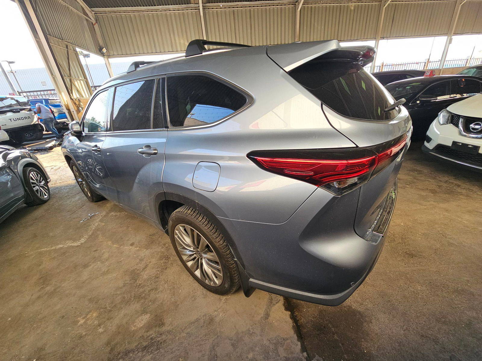 TOYOTA HIGHLANDER 2021 - Marhaba Auction Used Cars - Image 6