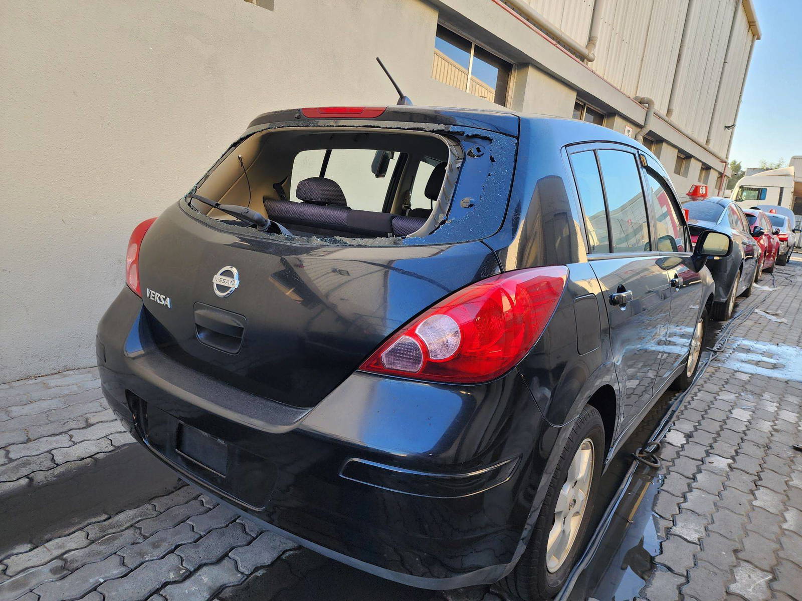 2007 NISSAN VERSA — 169159 Miles — Lot 55796954 — Souq - Marhaba Auctions Used Cars - Image 6