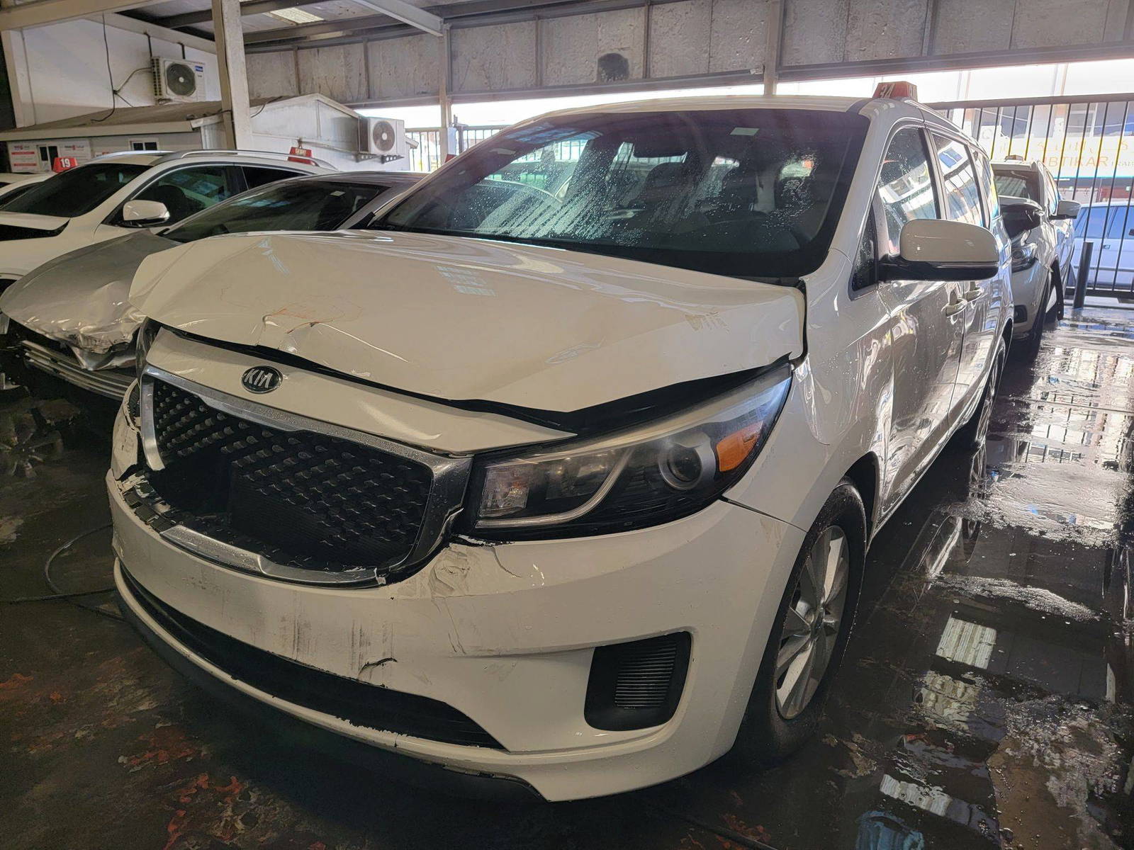 KIA SEDONA 2015 - Marhaba Auction Used Cars - Image 3
