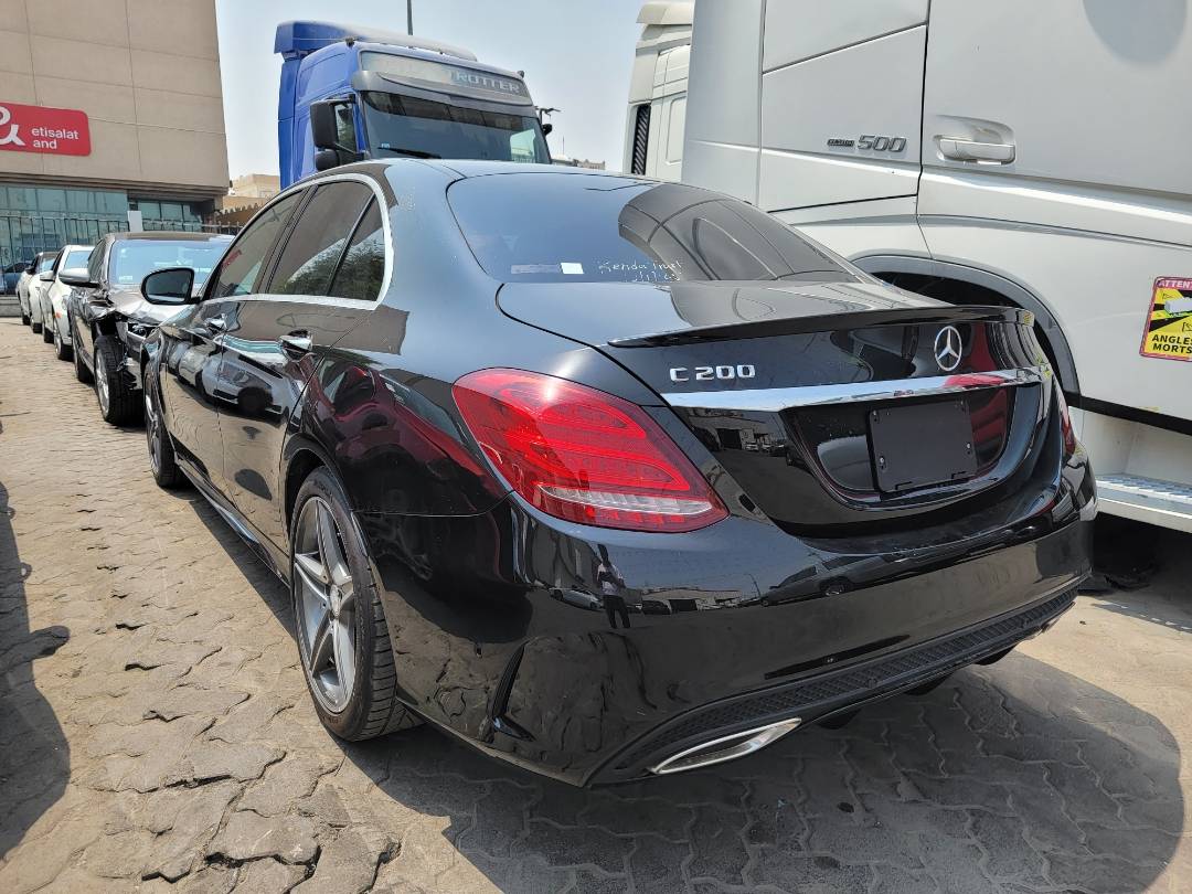 2015 MERCEDES BENZ C200 — 144906 KM — Lot R108966 — Main - Marhaba Auctions Used Cars - Image 3