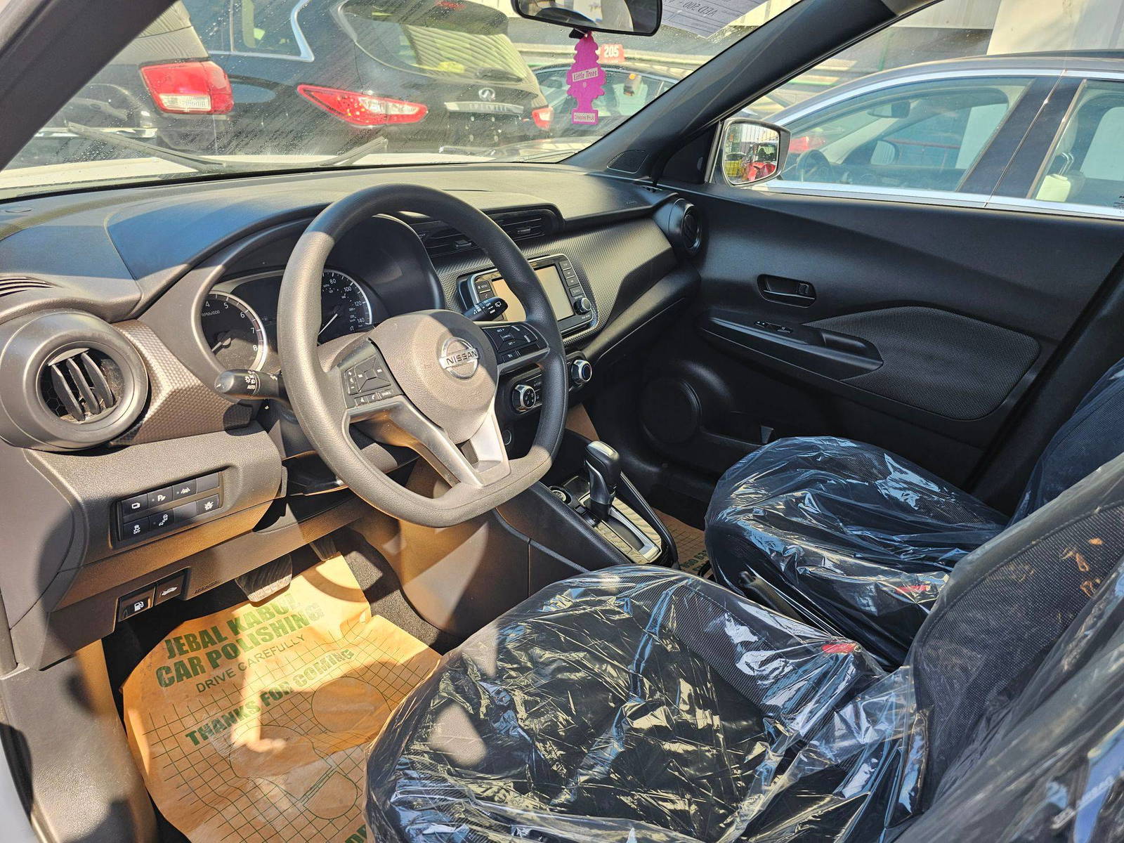 2020 NISSAN KICKS — 37959 Miles — Lot V4LL520470 — Main - Marhaba Auctions Used Cars - Image 8