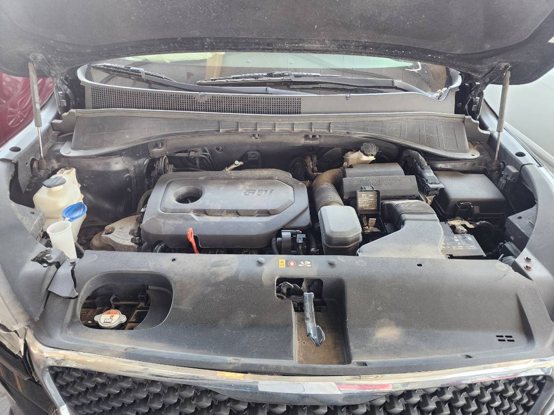 2018 KIA SORENTO — 122598 Miles — Lot 60399383 — Souq - Marhaba Auctions Used Cars - Image 3