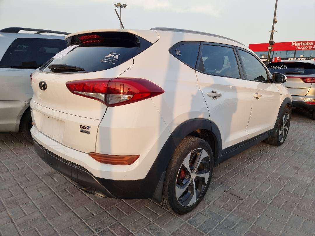 2016 HYUNDAI TUCSON — 151107 Miles — Lot U074553 — Main - Marhaba Auctions Used Cars - Image 4