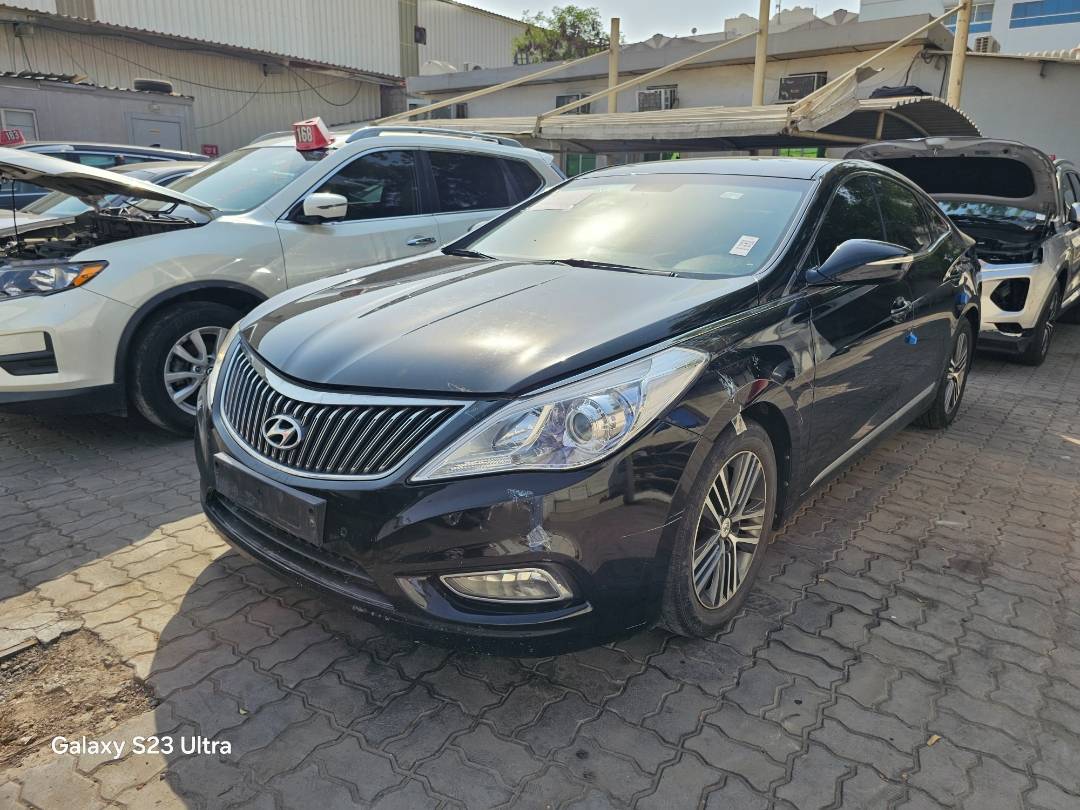 2014 HYUNDAI GRANDEUR — 190142 KM — Lot 350462 — Main - Marhaba Auctions Used Cars - Image 4